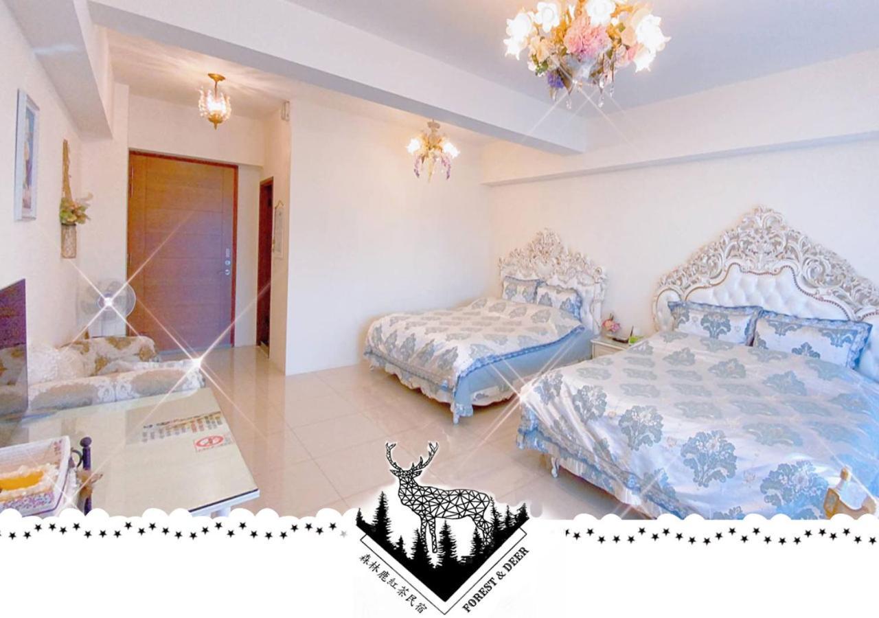 Forest Deer Black Tea Homestay Tainan Esterno foto