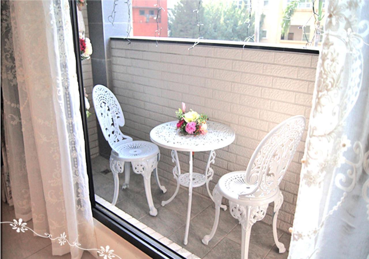 Forest Deer Black Tea Homestay Tainan Esterno foto
